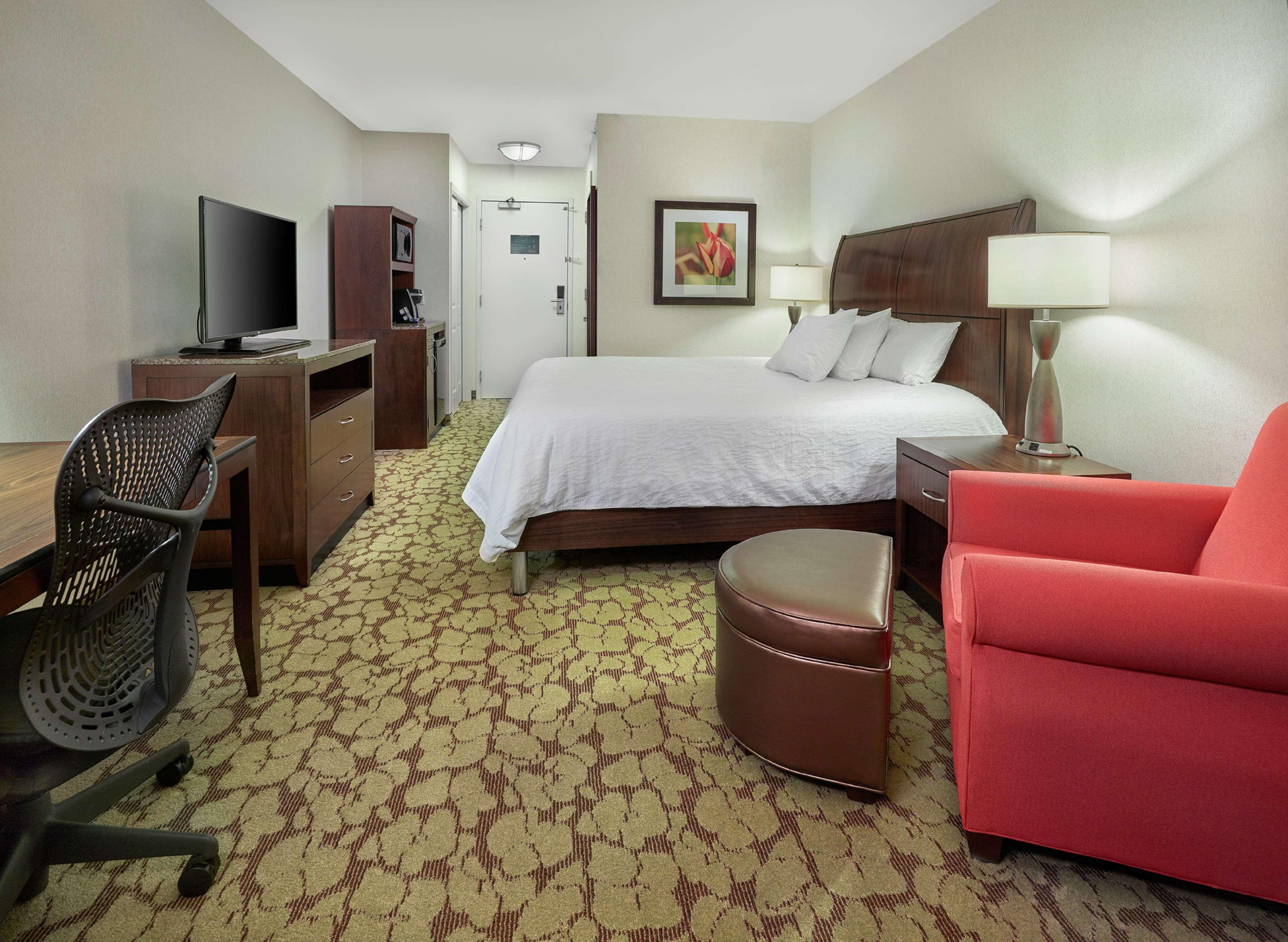 Hilton Garden Inn West Edmonton Exteriör bild