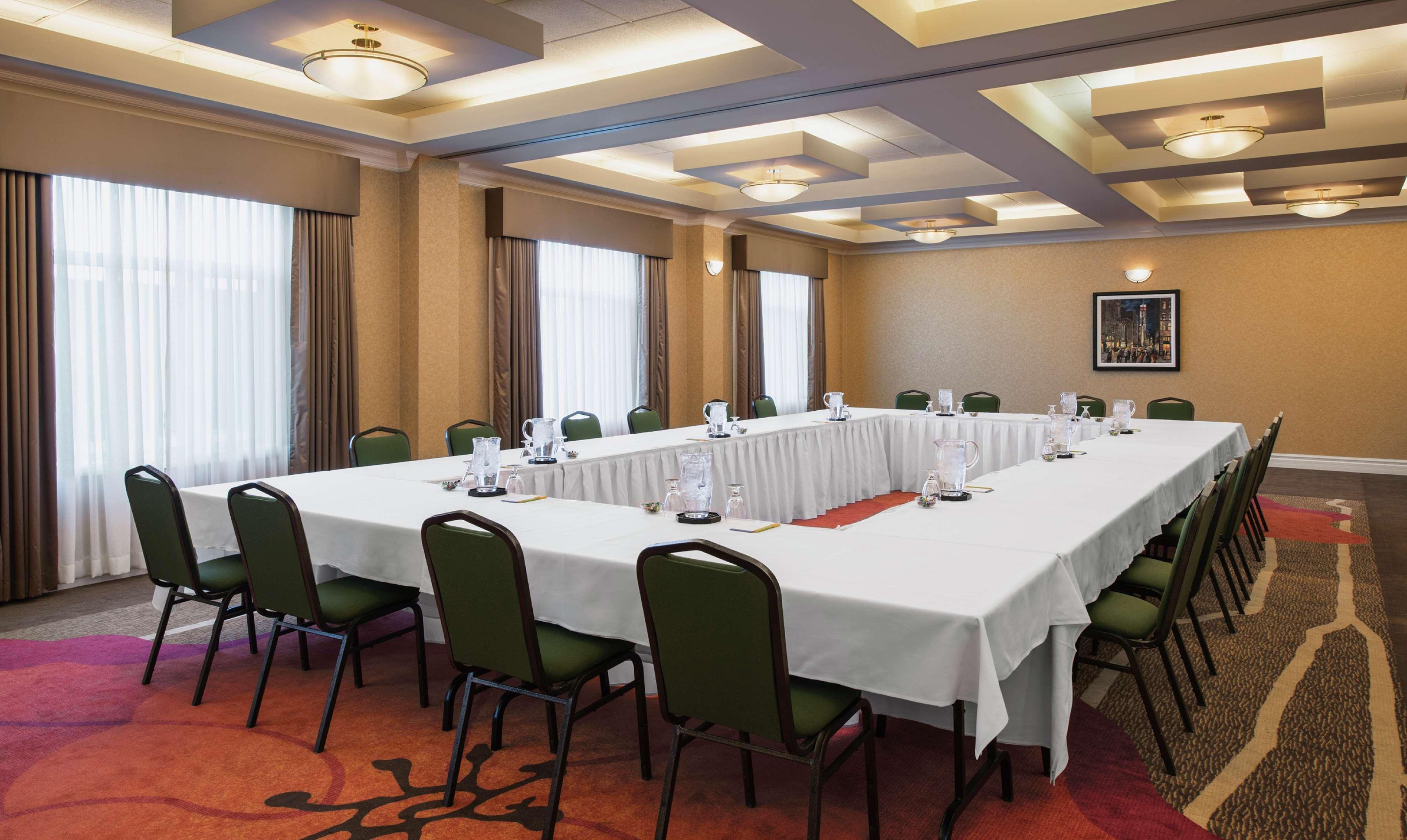 Hilton Garden Inn West Edmonton Exteriör bild