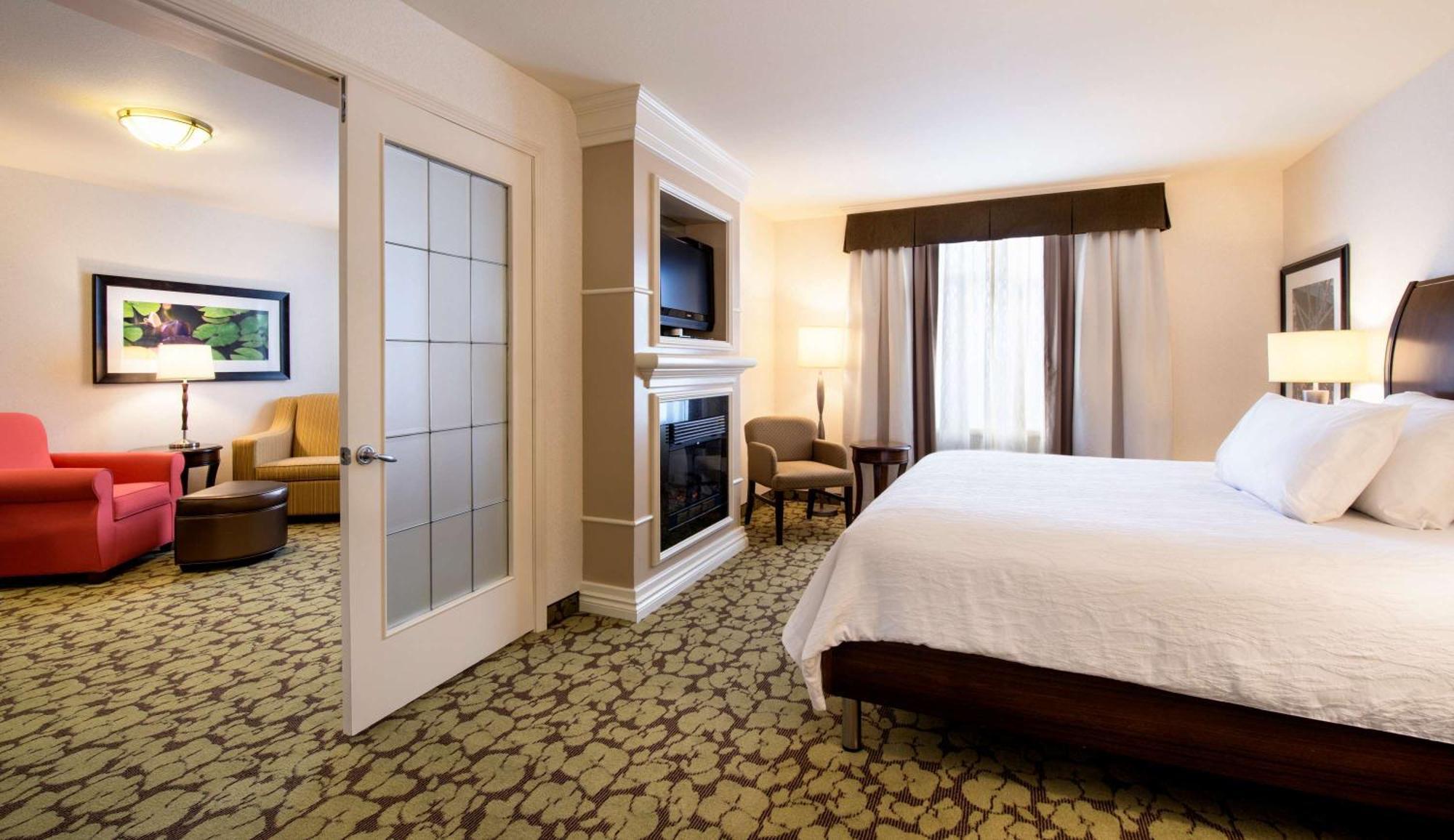 Hilton Garden Inn West Edmonton Exteriör bild