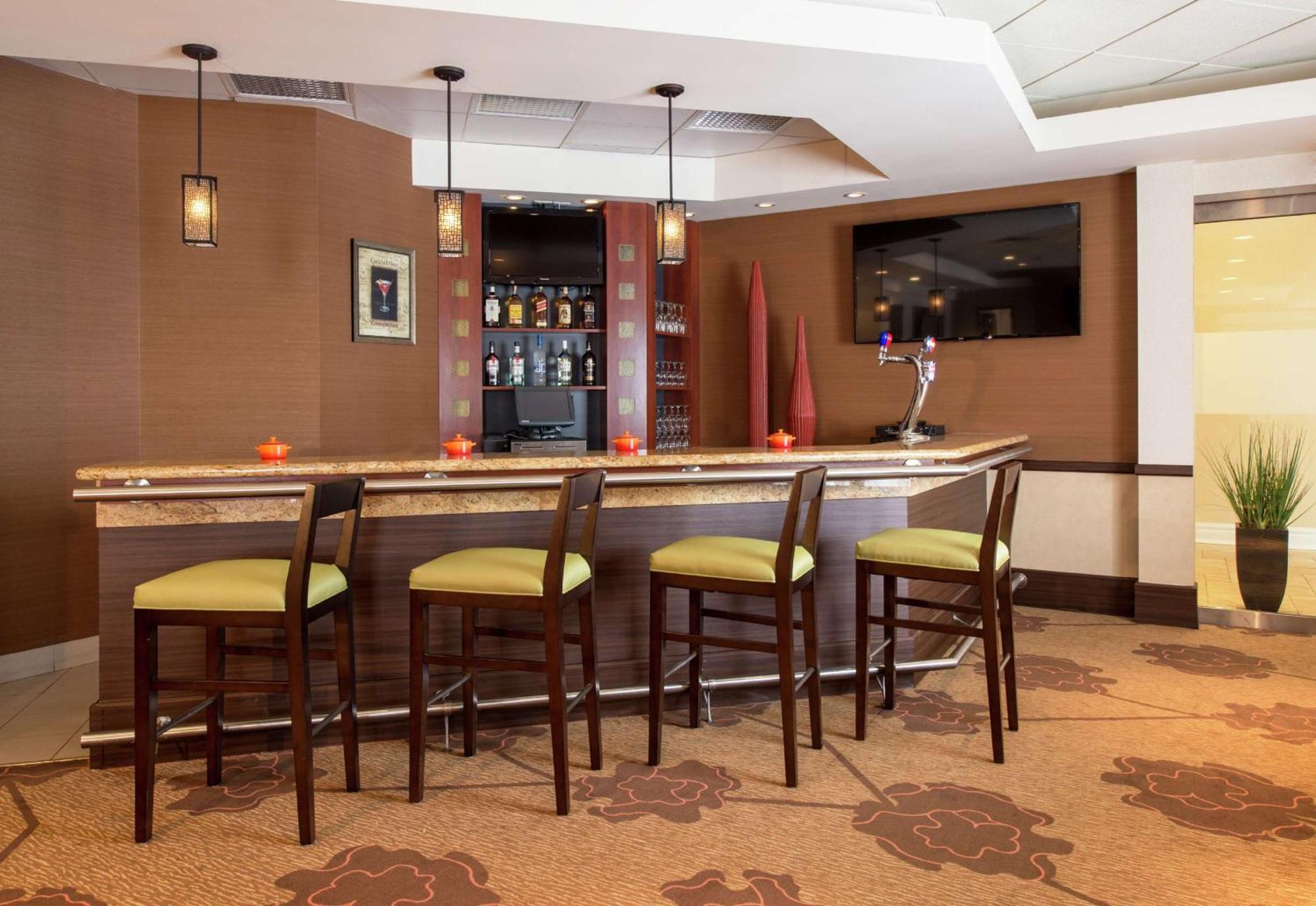 Hilton Garden Inn West Edmonton Exteriör bild