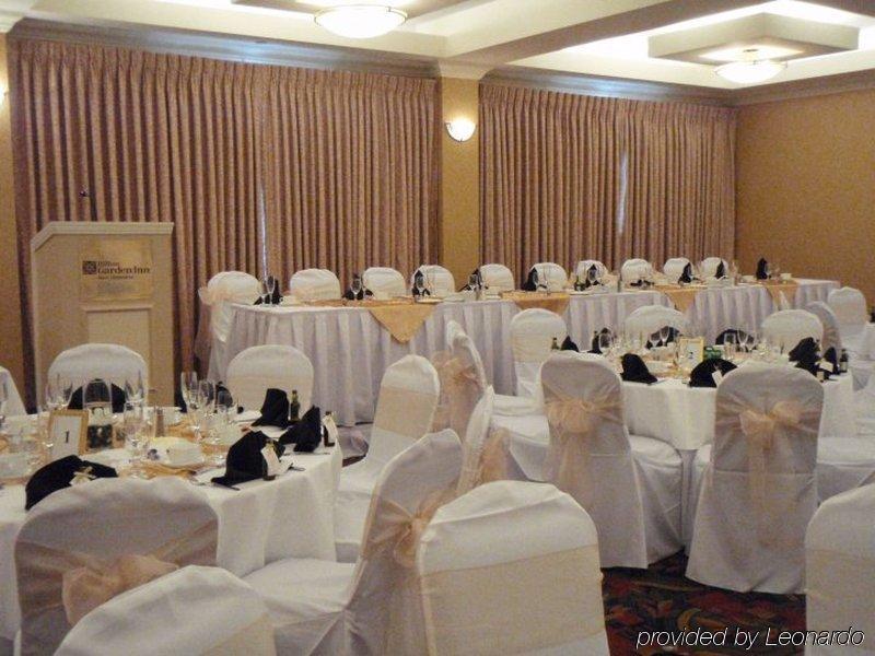 Hilton Garden Inn West Edmonton Restaurang bild