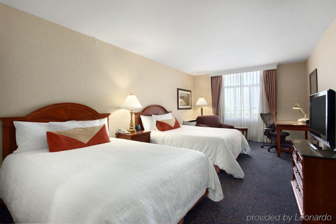 Hilton Garden Inn West Edmonton Rum bild